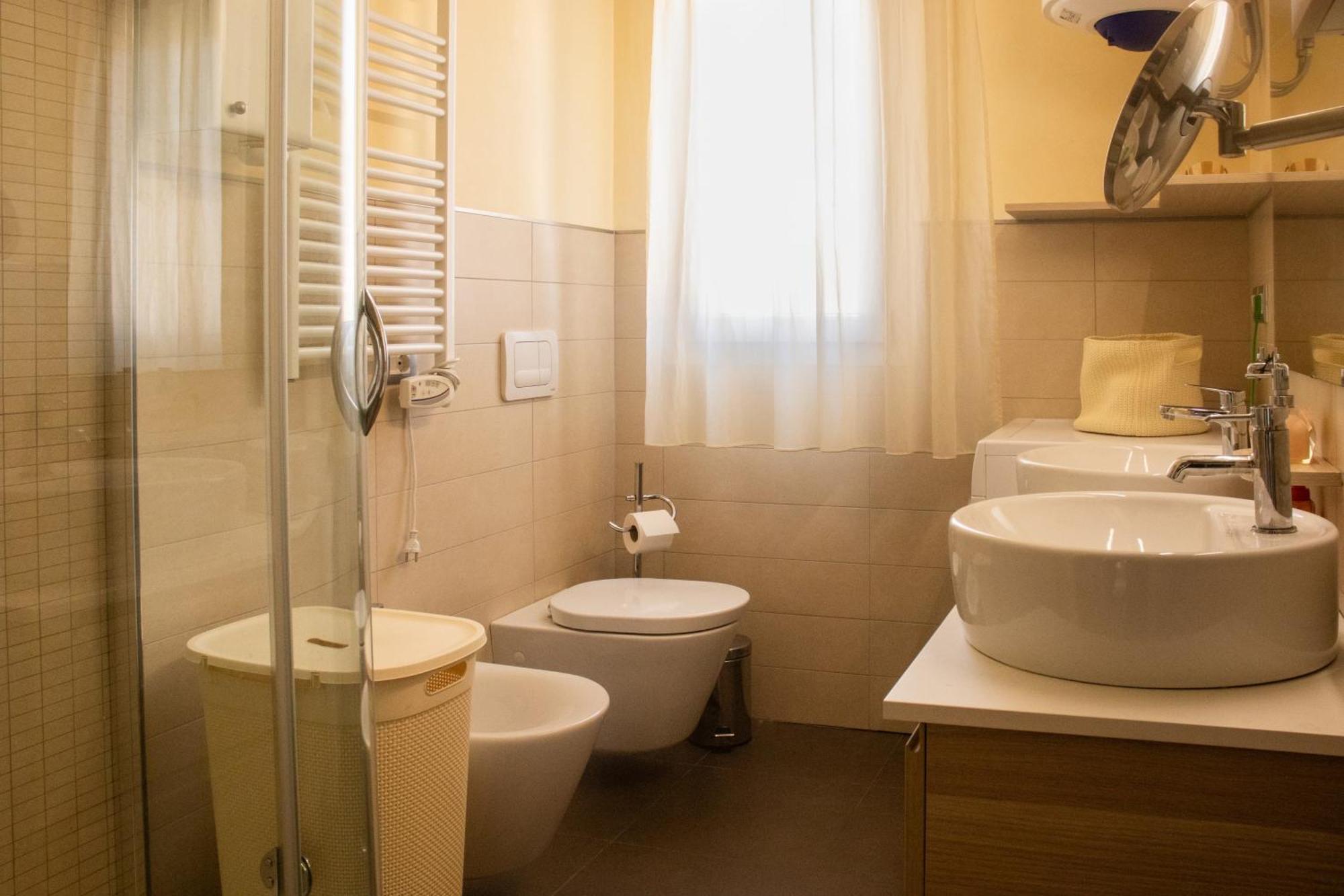 100 M From The With And Jacuzzi Included *