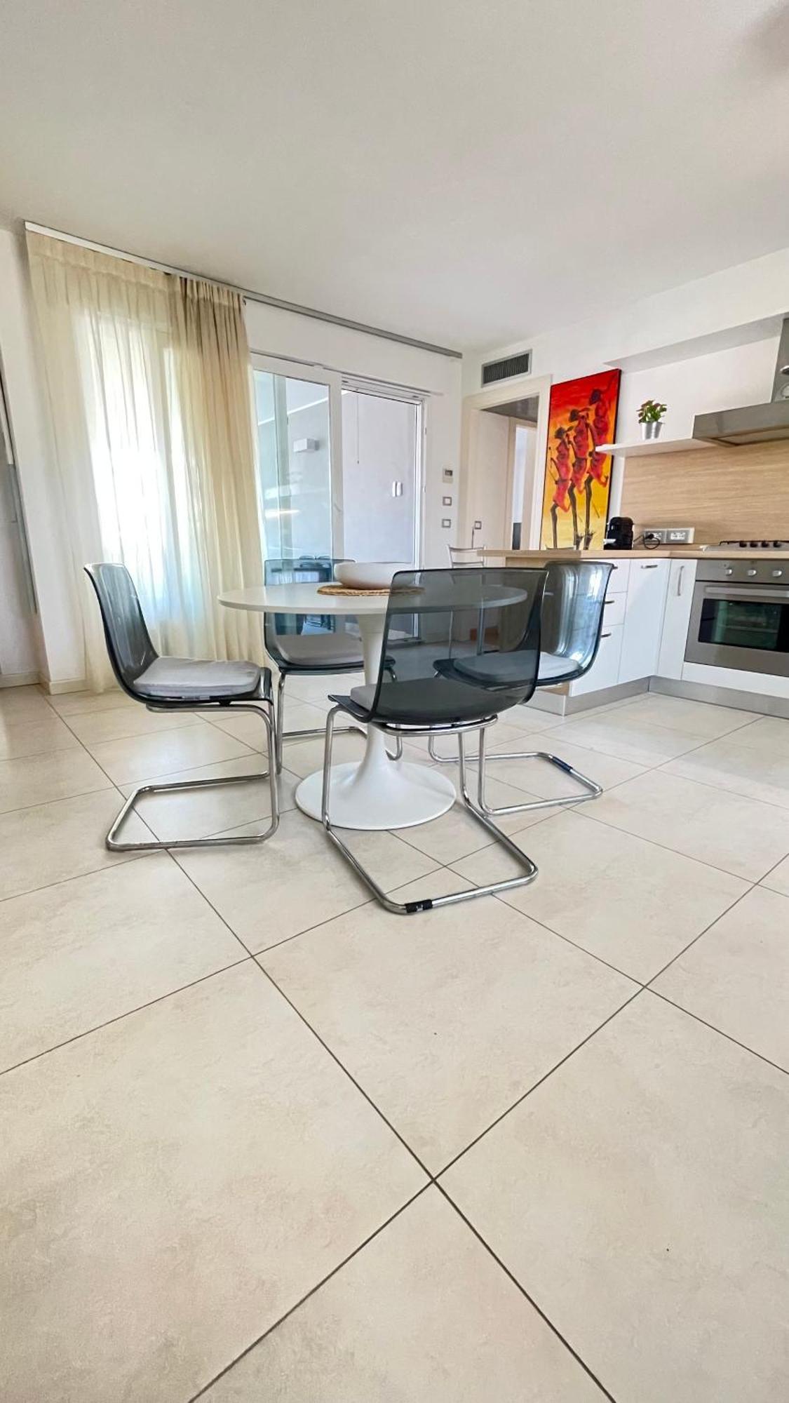 100 M From The With And Jacuzzi Included