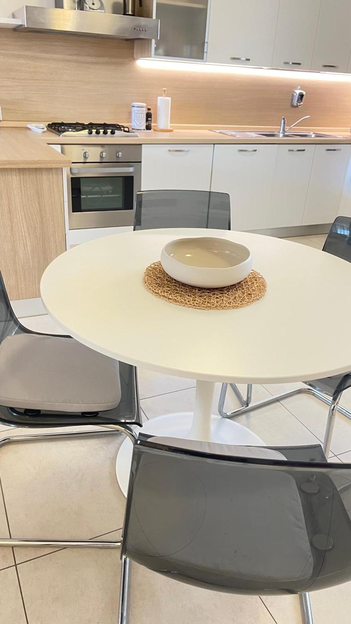 Apartment 100 M From The With And Jacuzzi Included
